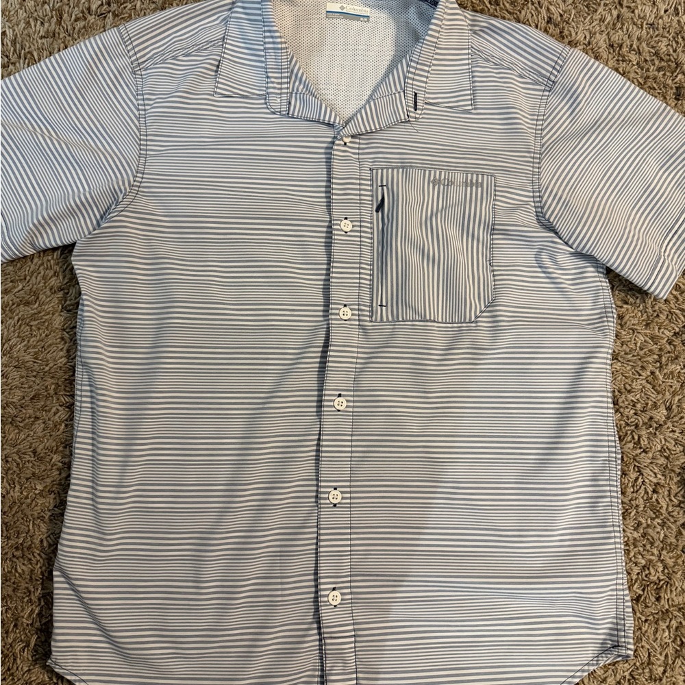 Columbia Men's Light Blue/Grayish Striped Button Down Shirt